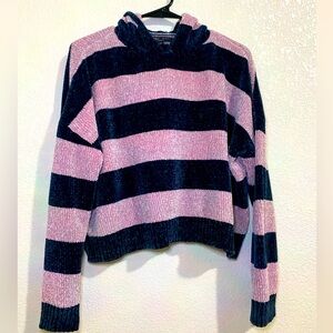 Sweater Hoodie Crop Top